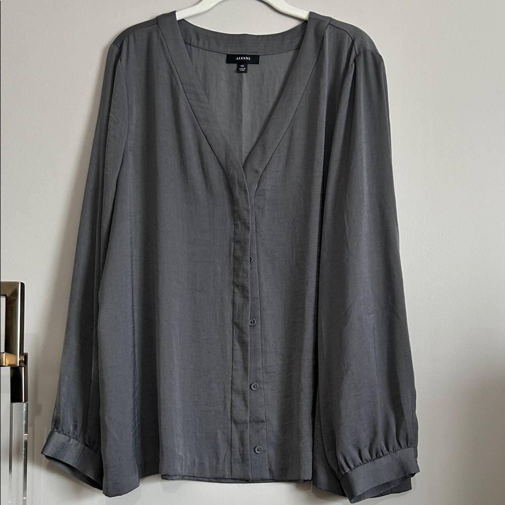 Alfani XXL Gray V-Neck Button-Front Blouse Charcoal Silky Satiny Poly Blouse